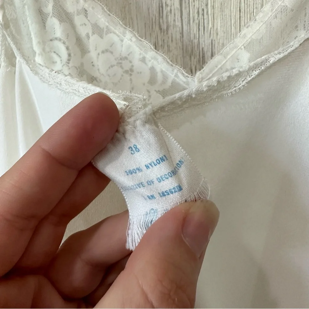 VINTAGE 70s Lace Trim Nightie - Picture 6 of 13